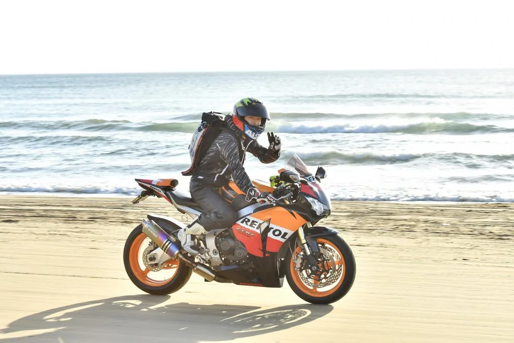 CBR1000RR SC59前期　レプソル　7500キロ CBR1000RR（SC59）レプソルカラー完成 : オートライフハノ